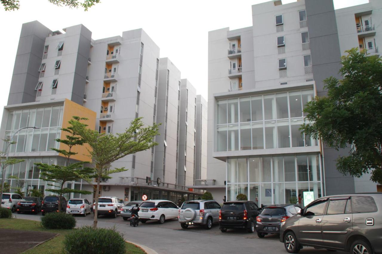Nature Inn Aeropolis Ar3 Tangerang Exterior photo